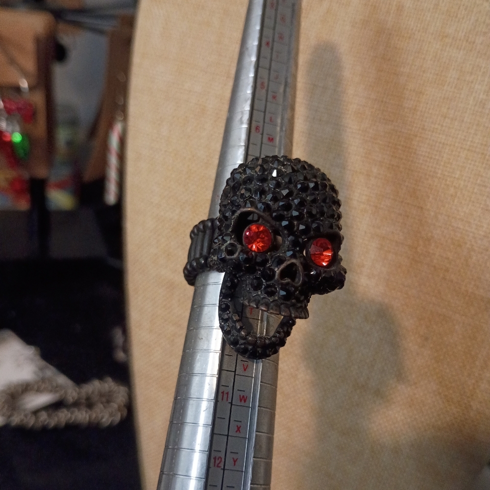 Black Skull Fidget Ring